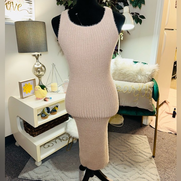 NWOT! Sincerely Jules short sleeve sweater dress/knitted beige dress Size SMALL✨ - Picture 9 of 9